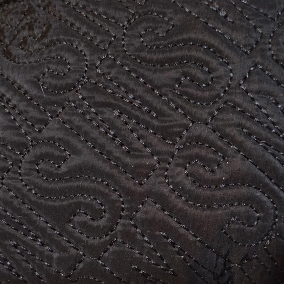 Steve Madden - NEW Black Logo Quilted Sling / Waist Bag / Fanny Pack - Picture 4 of 8